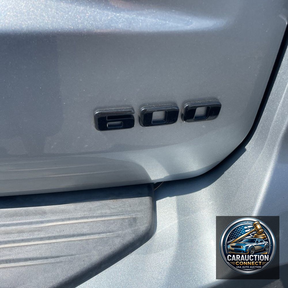 2024 Cadillac Escalade ESV Sport