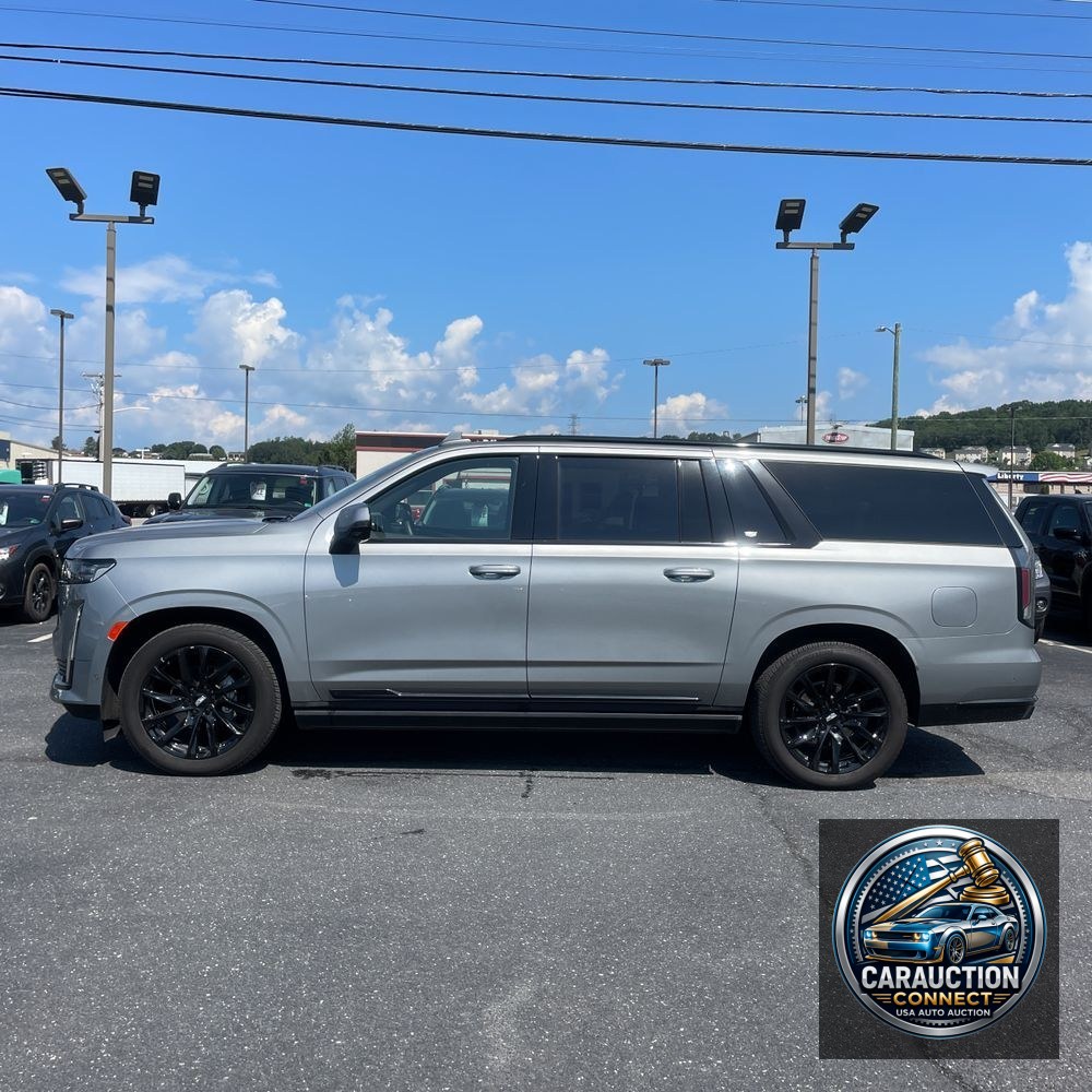 2024 Cadillac Escalade ESV Sport