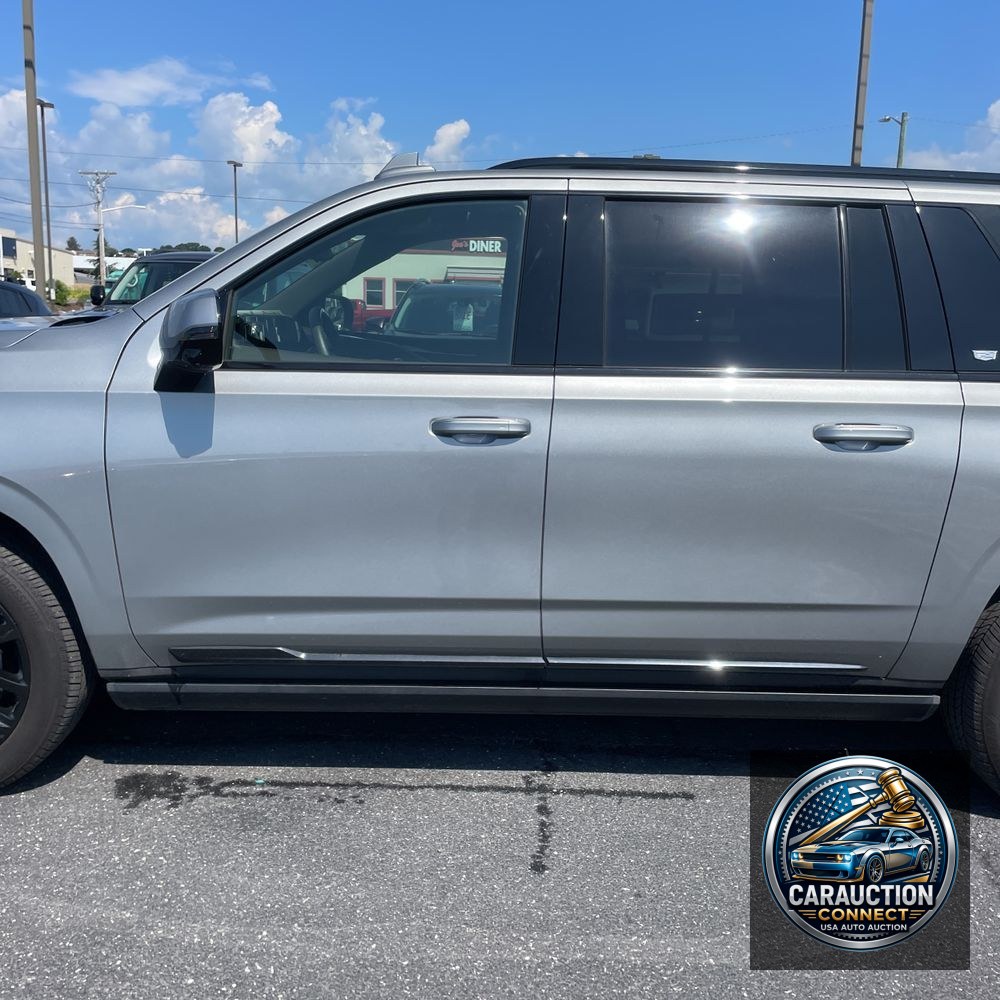 2024 Cadillac Escalade ESV Sport
