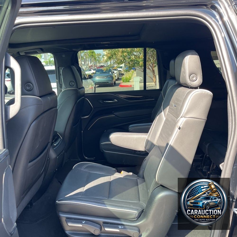 2022 Cadillac Escalade ESV Sport