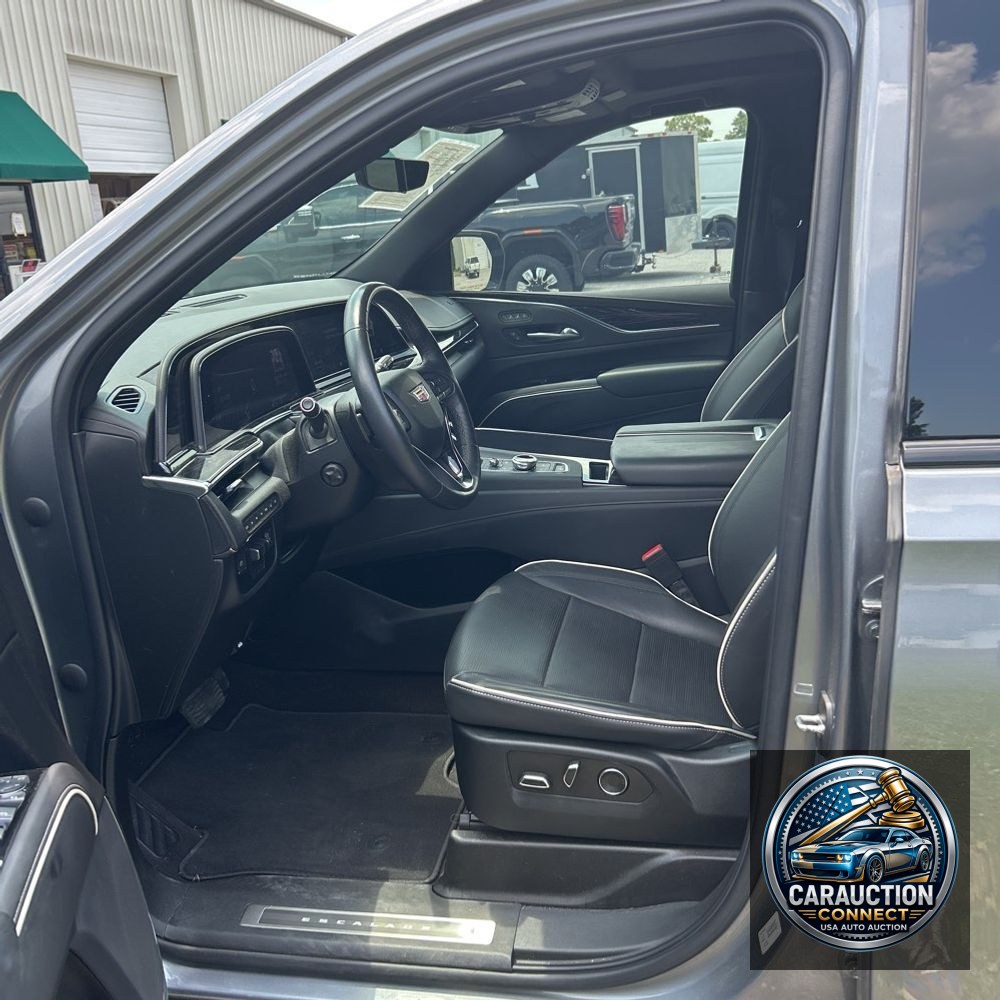 2022 Cadillac Escalade ESV Sport
