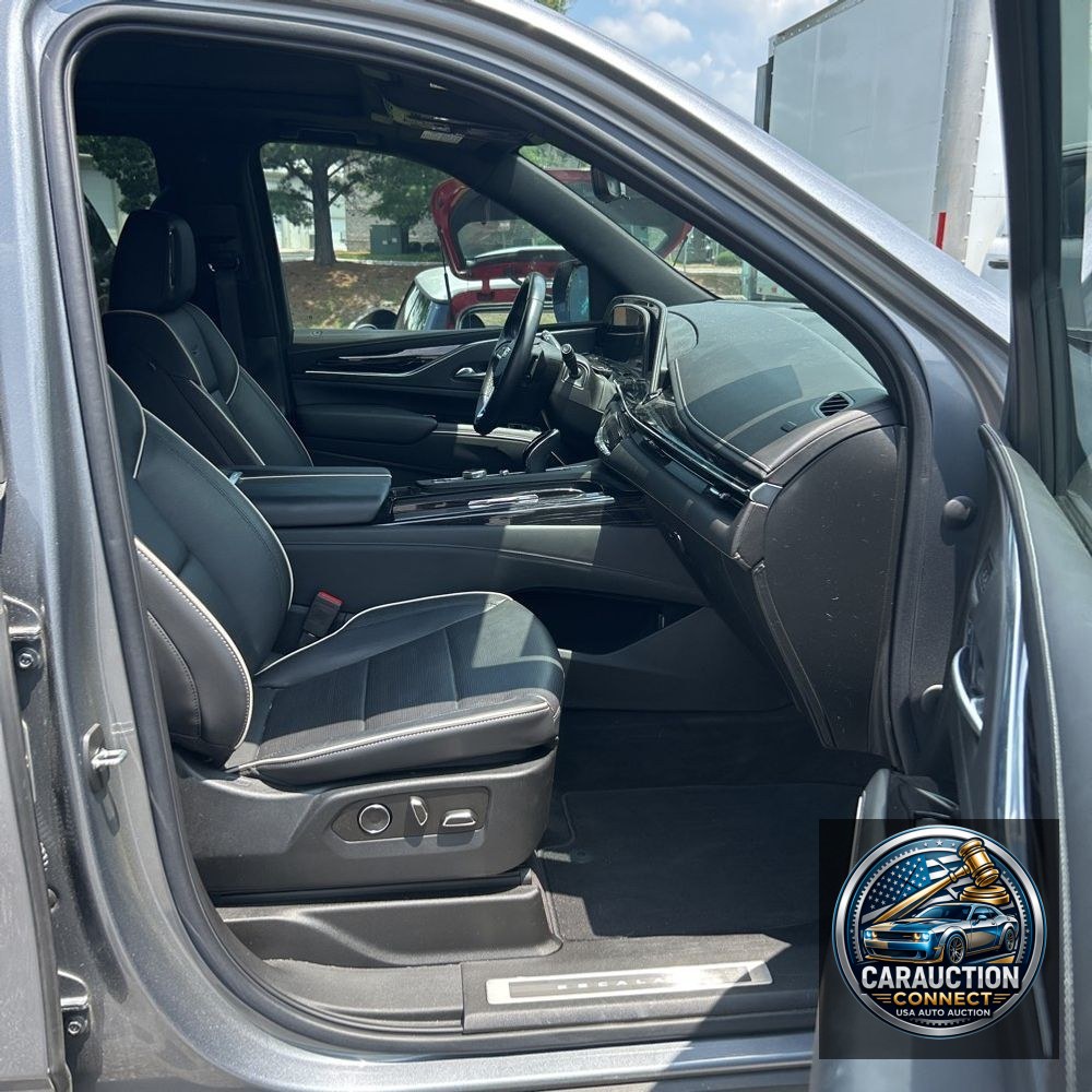 2022 Cadillac Escalade ESV Sport