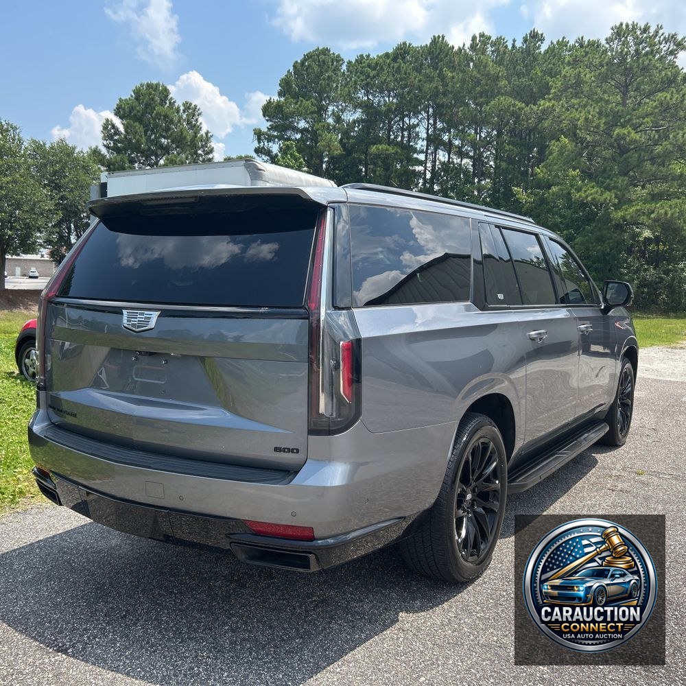 2022 Cadillac Escalade ESV Sport