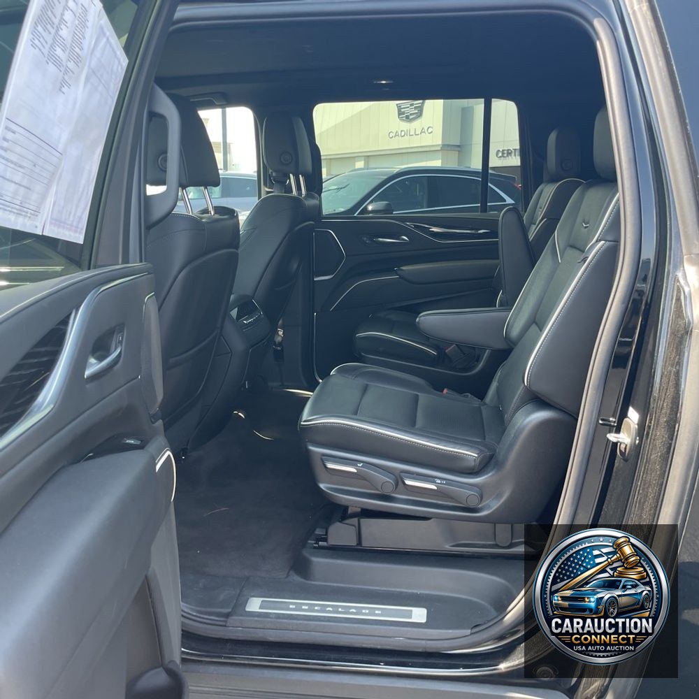 2022 Cadillac Escalade ESV Sport