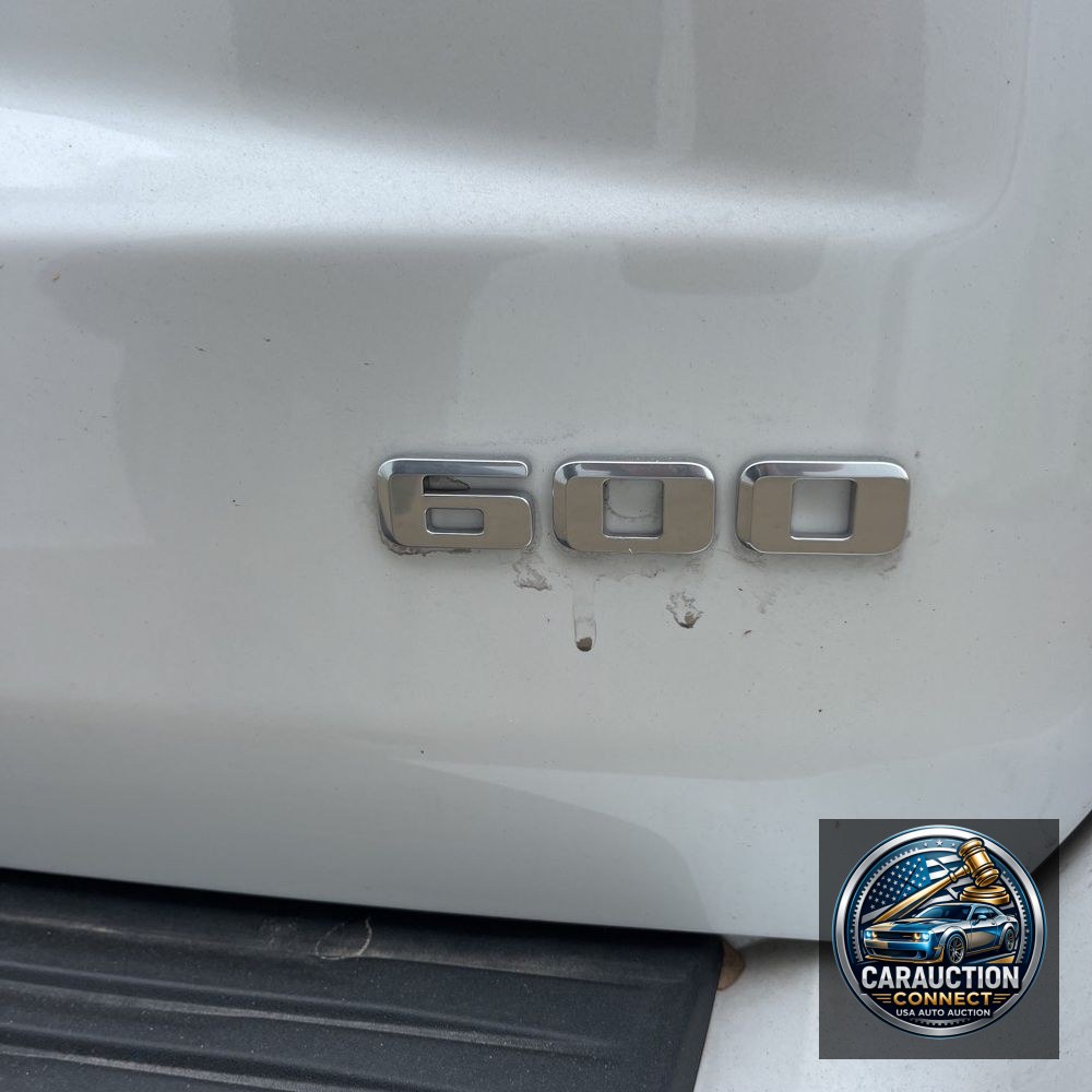 2024 Cadillac Escalade ESV Sport