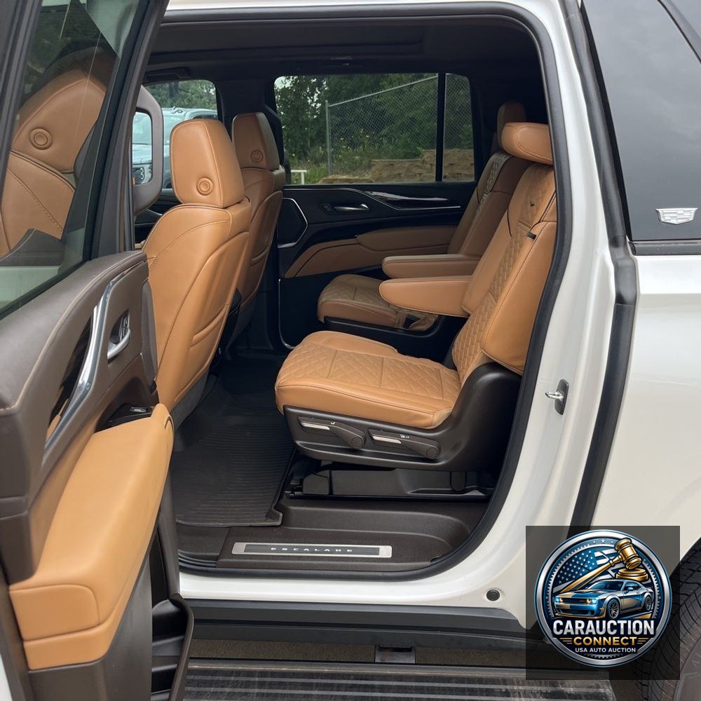 2024 Cadillac Escalade ESV Sport