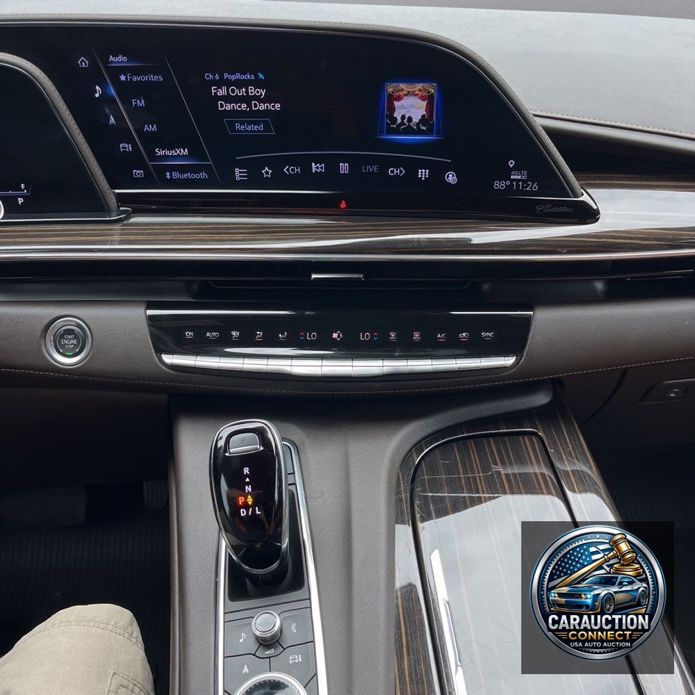 2024 Cadillac Escalade ESV Sport