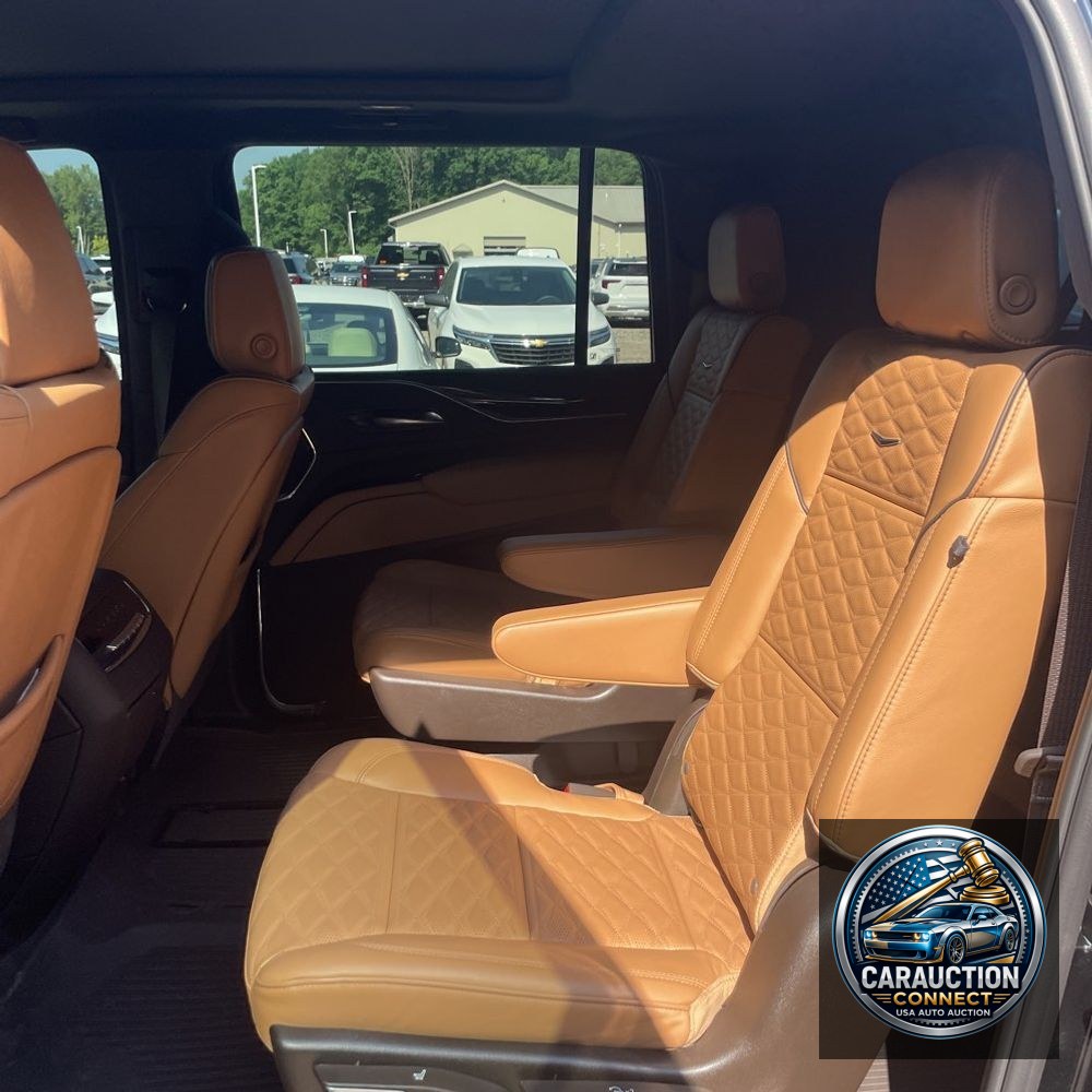 2024 Cadillac Escalade ESV Sport