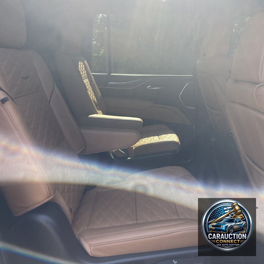 2024 Cadillac Escalade ESV Sport