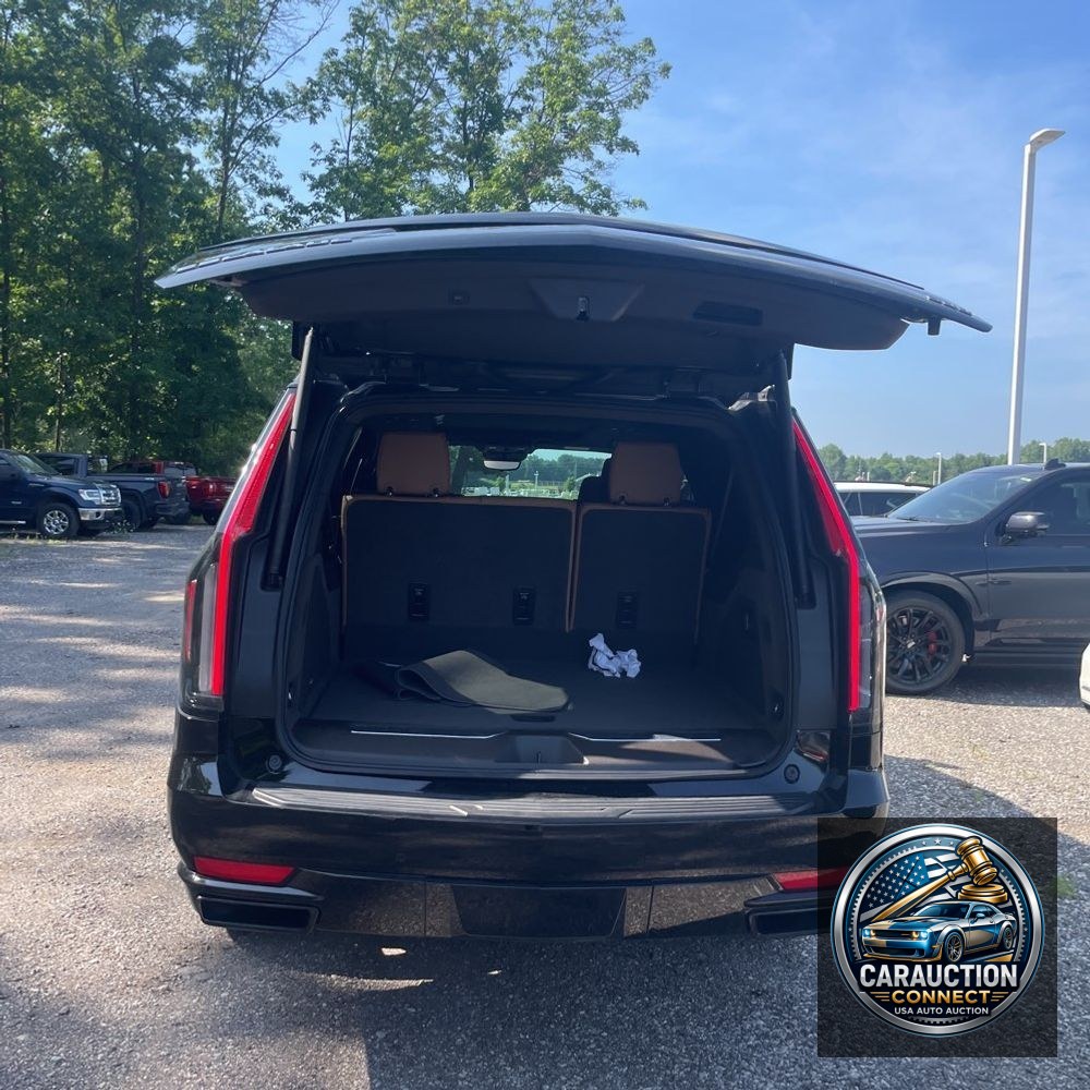 2024 Cadillac Escalade ESV Sport
