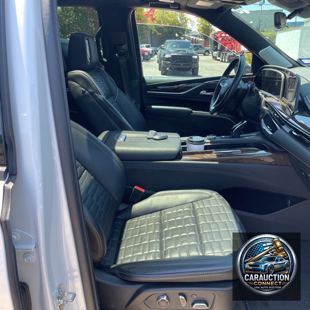 2023 Cadillac Escalade ESV Sport Platinum