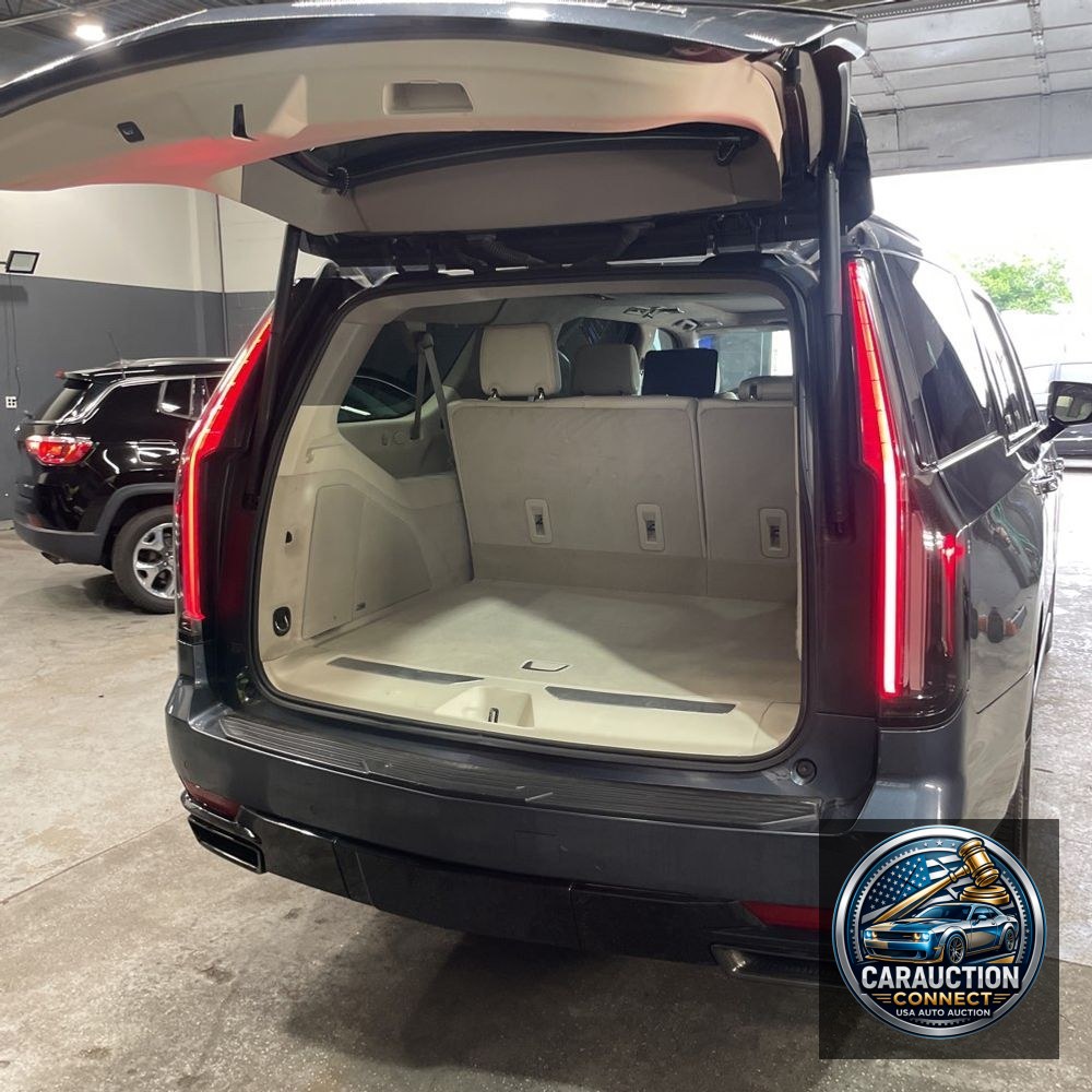 2021 Cadillac Escalade ESV Sport Platinum