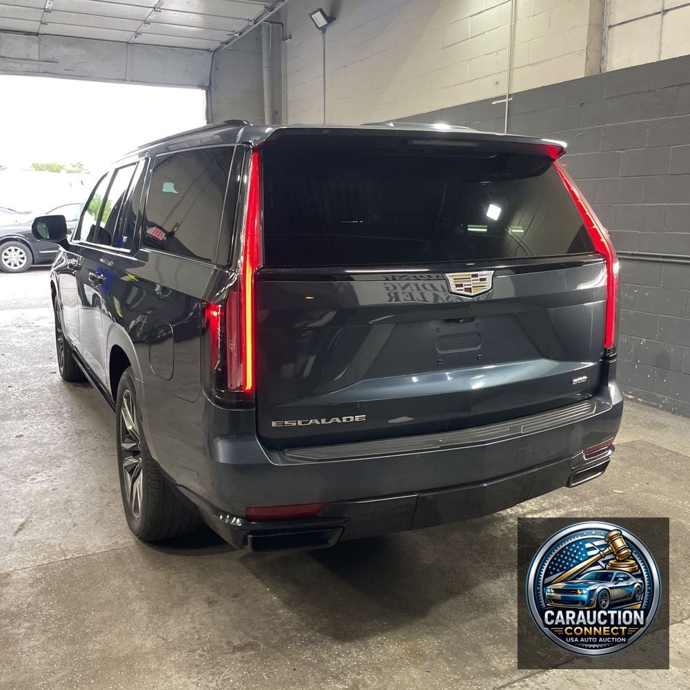2021 Cadillac Escalade ESV Sport Platinum
