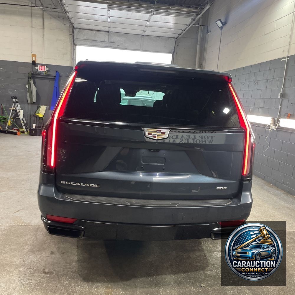 2021 Cadillac Escalade ESV Sport Platinum