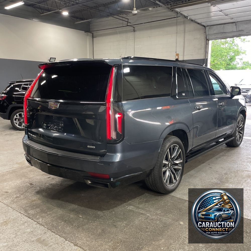 2021 Cadillac Escalade ESV Sport Platinum