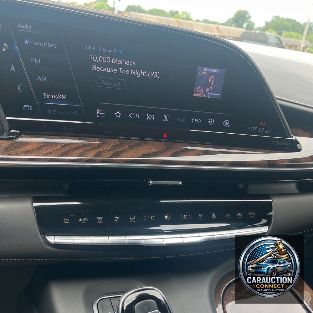 2022 Cadillac Escalade ESV Sport Platinum