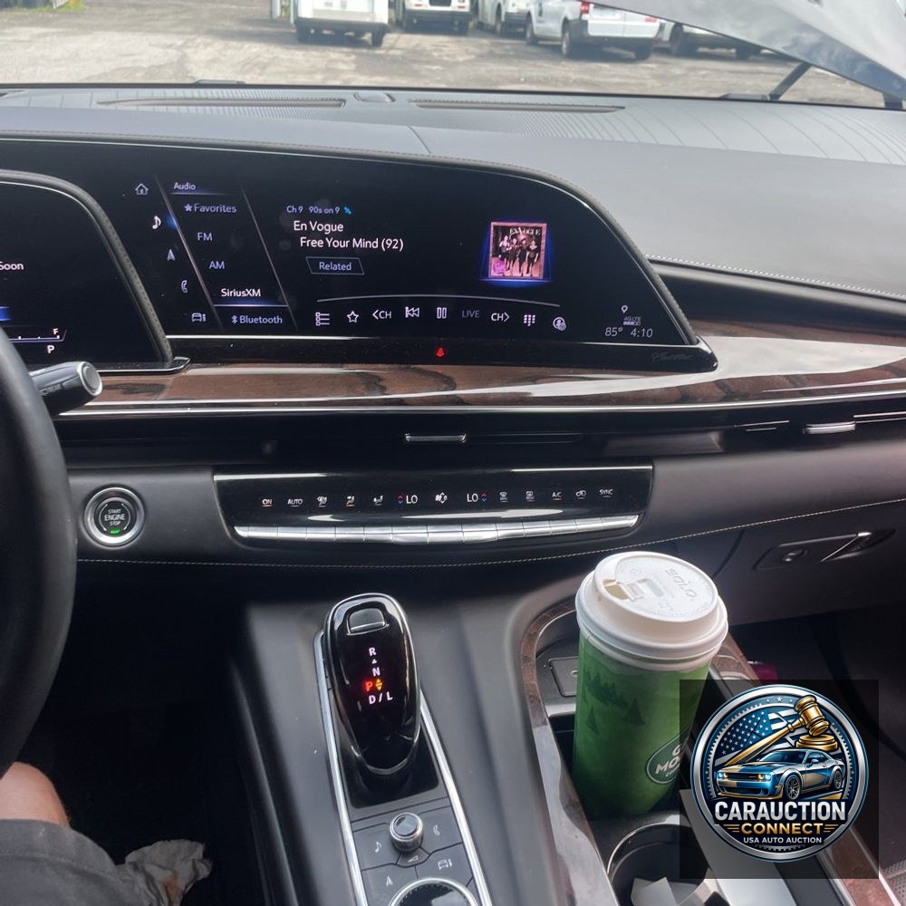 2022 Cadillac Escalade ESV Sport Platinum
