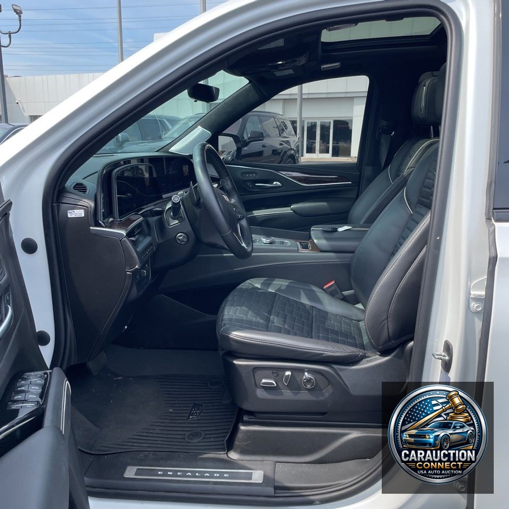 2023 Cadillac Escalade ESV Sport Platinum