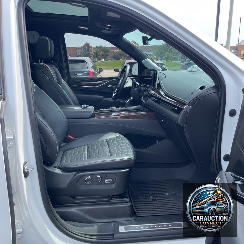2023 Cadillac Escalade ESV Sport Platinum