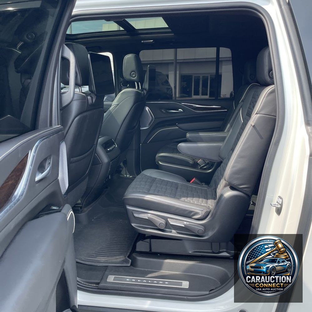 2023 Cadillac Escalade ESV Sport Platinum