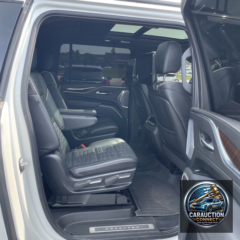 2023 Cadillac Escalade ESV Sport Platinum