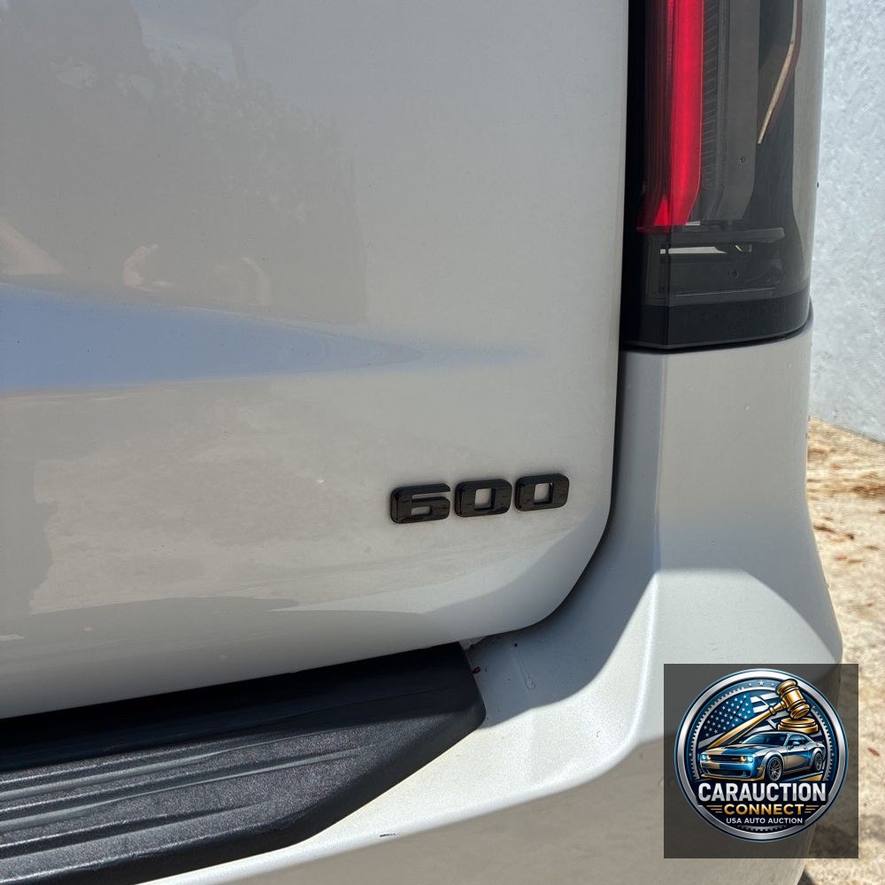 2021 Cadillac Escalade ESV Sport Platinum