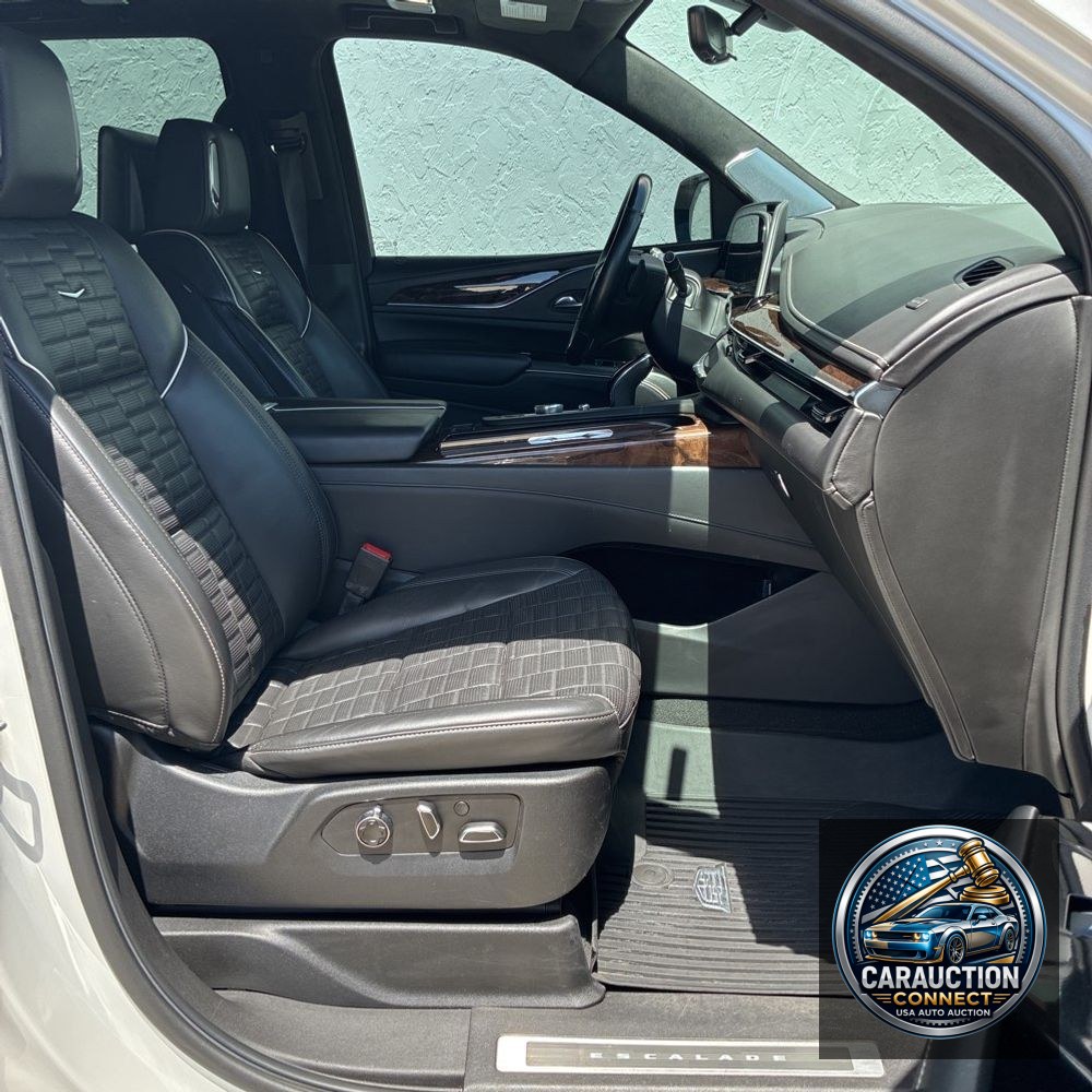 2021 Cadillac Escalade ESV Sport Platinum