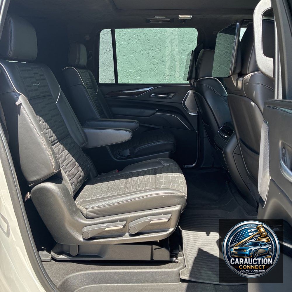 2021 Cadillac Escalade ESV Sport Platinum