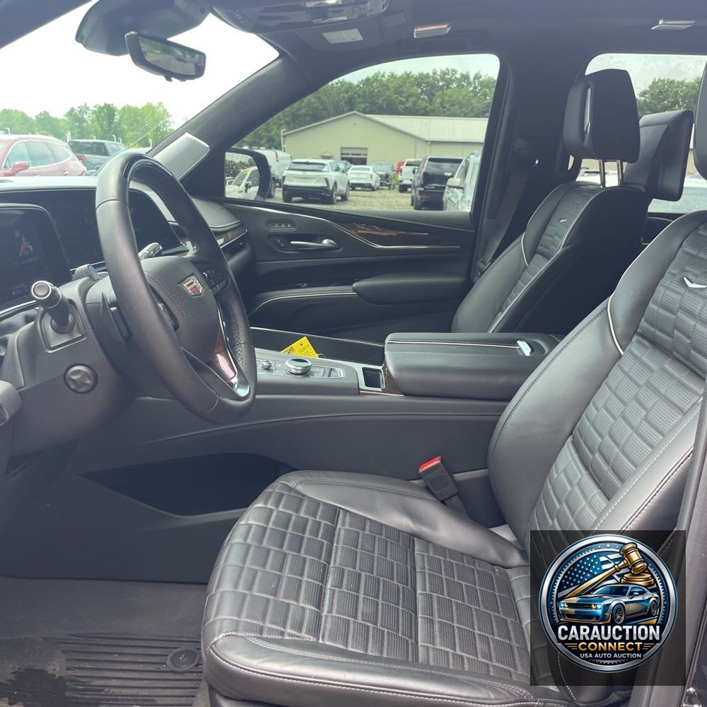 2024 Cadillac Escalade ESV Sport Platinum