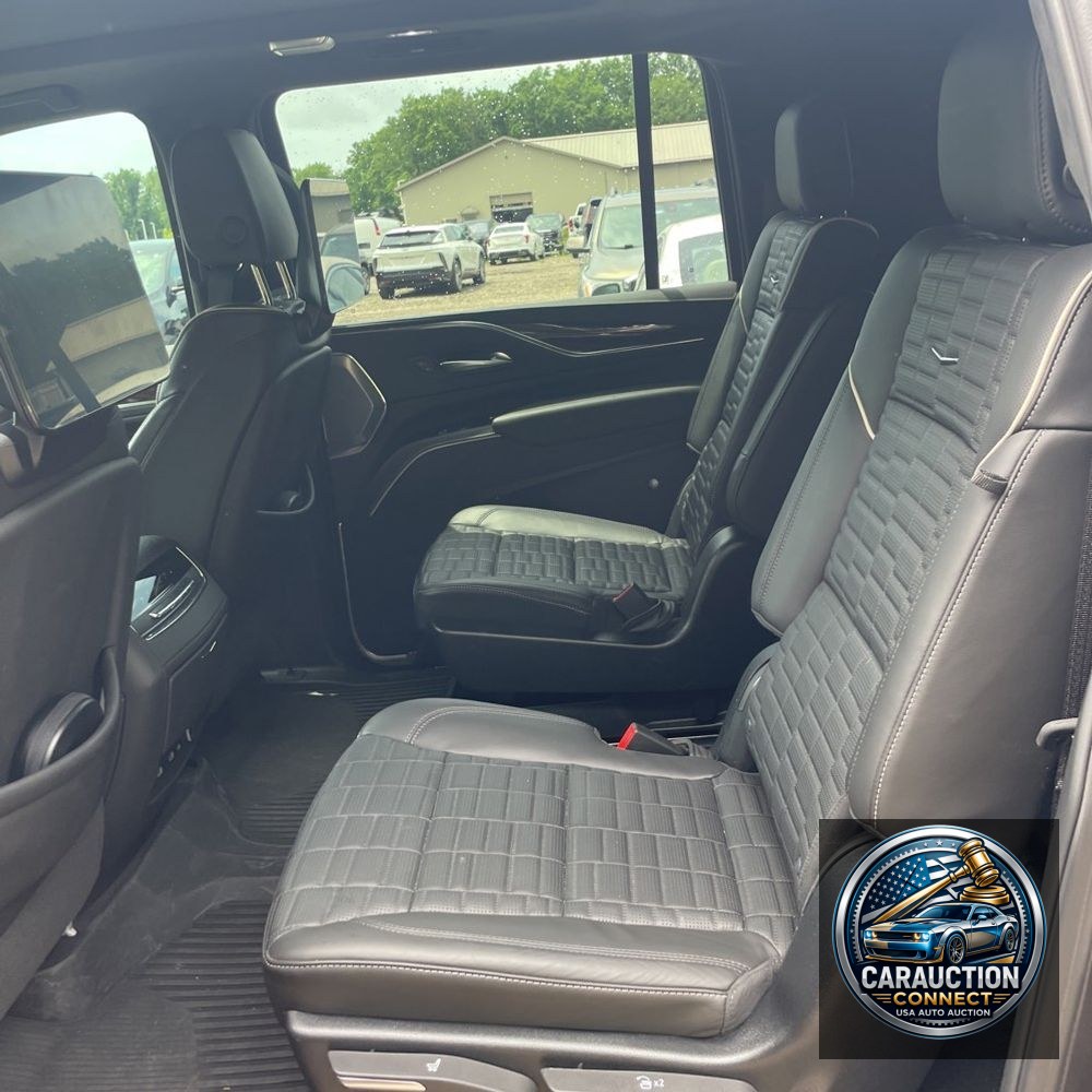 2024 Cadillac Escalade ESV Sport Platinum
