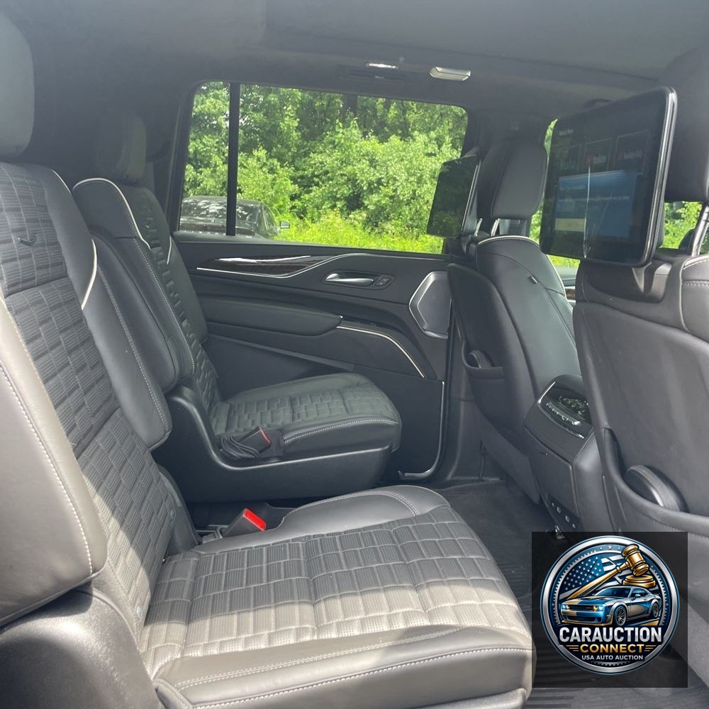 2024 Cadillac Escalade ESV Sport Platinum