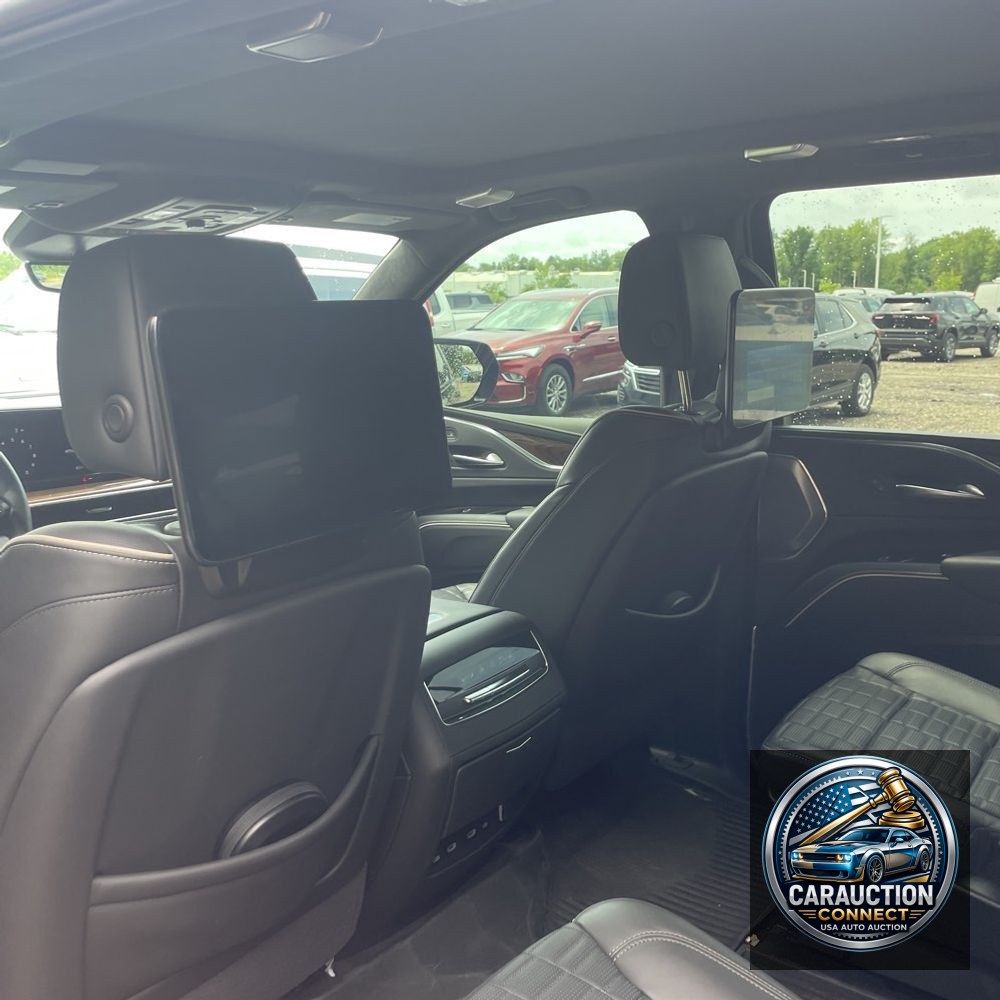 2024 Cadillac Escalade ESV Sport Platinum
