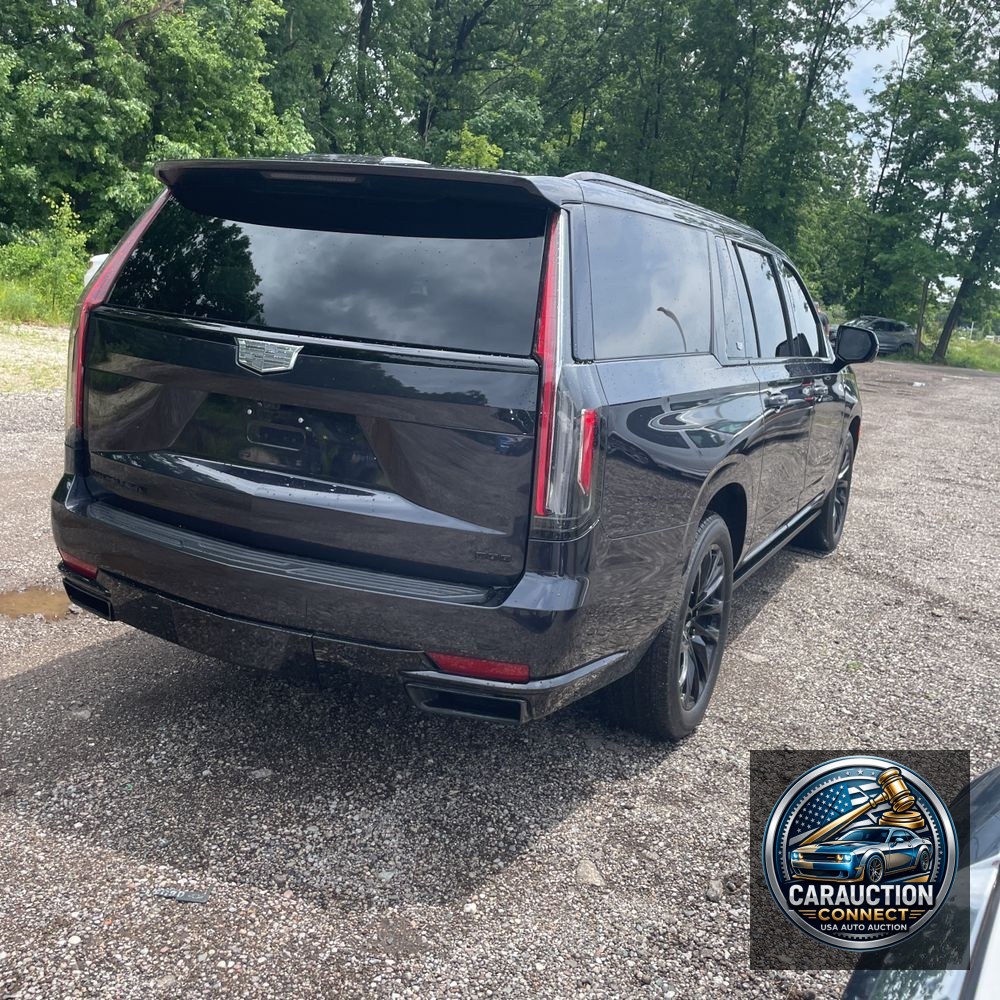 2024 Cadillac Escalade ESV Sport Platinum