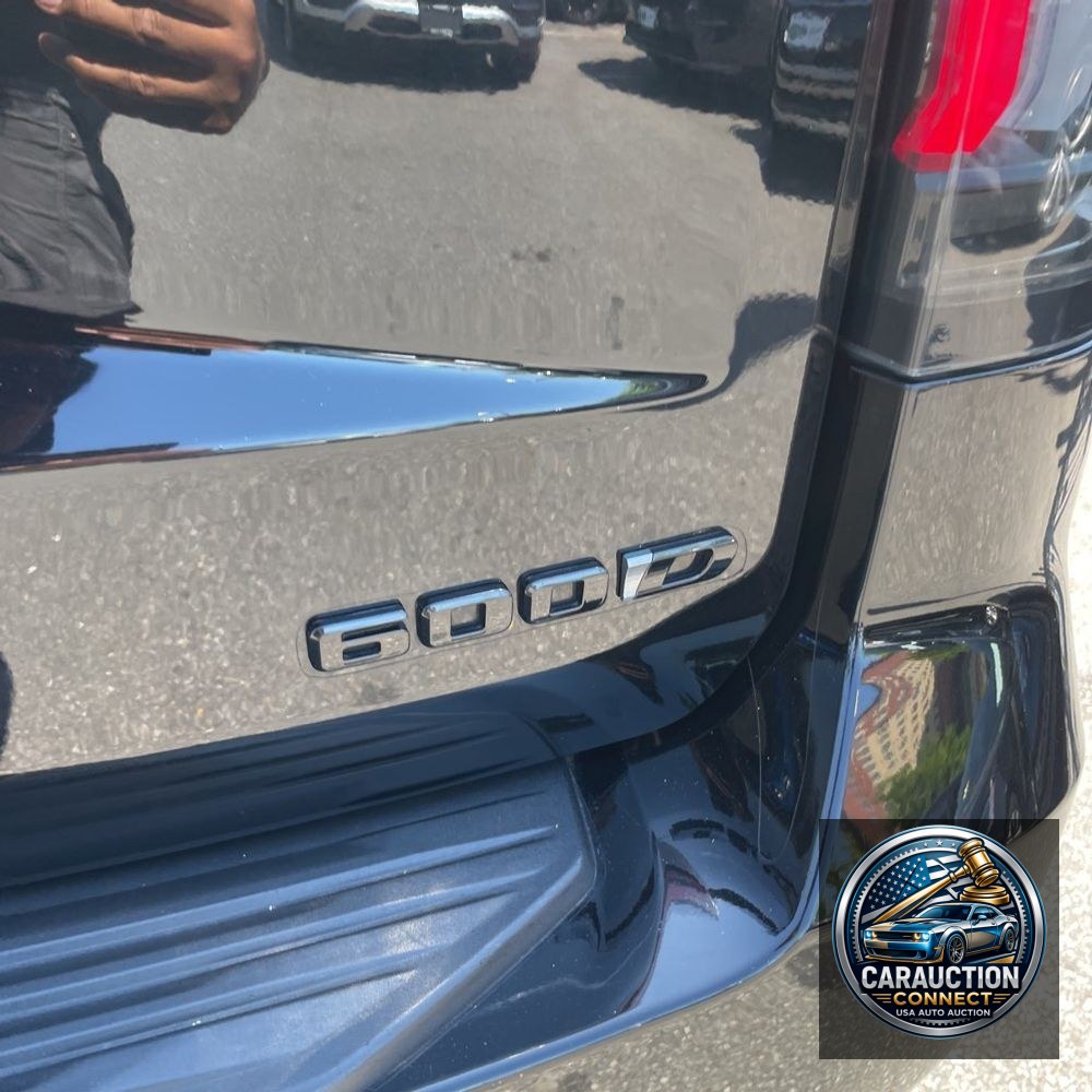 2022 Cadillac Escalade ESV Sport Platinum
