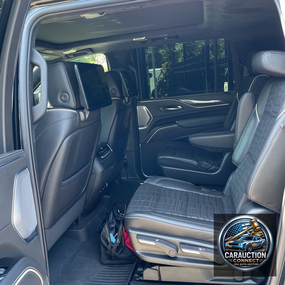 2022 Cadillac Escalade ESV Sport Platinum