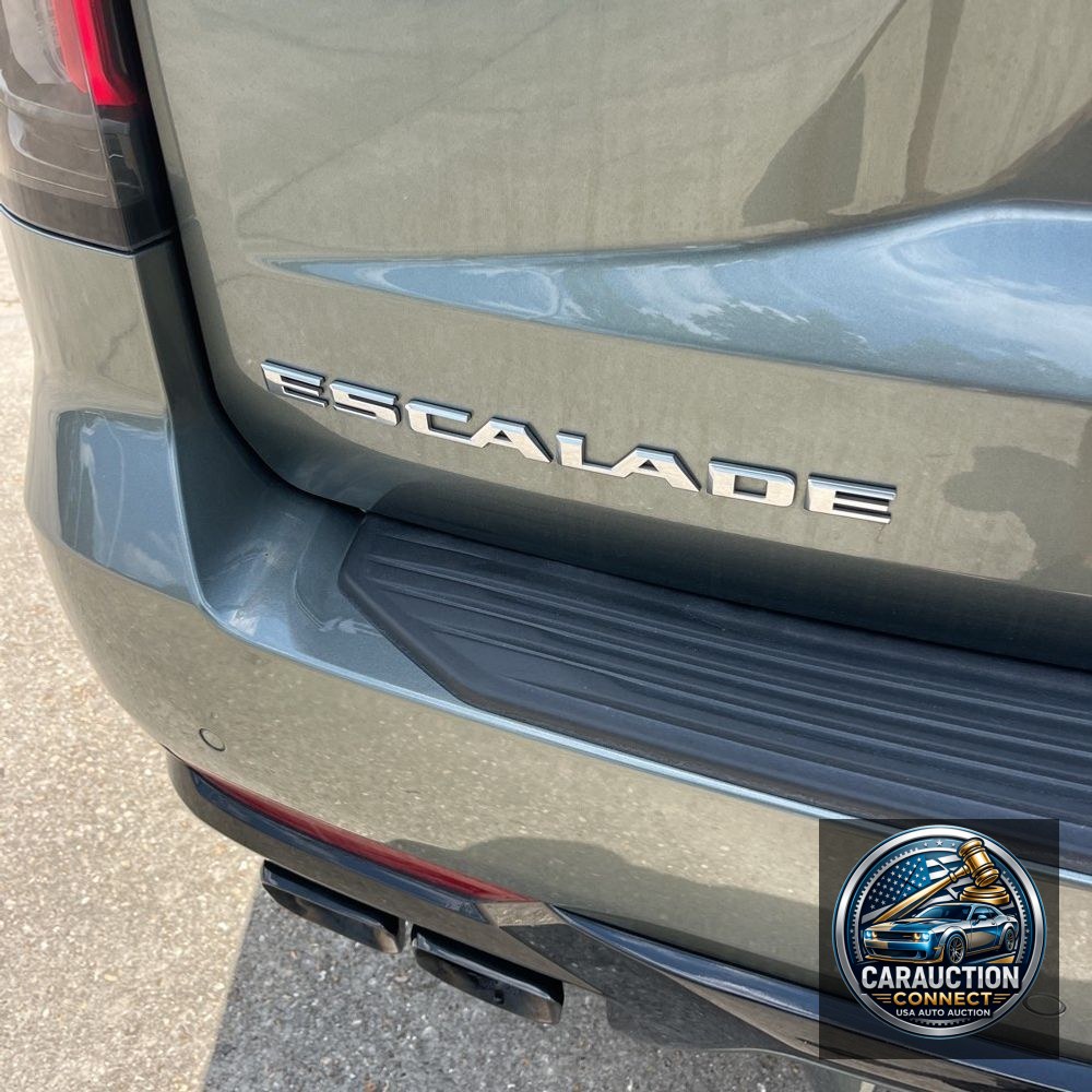 2023 Cadillac Escalade-V ESV Base