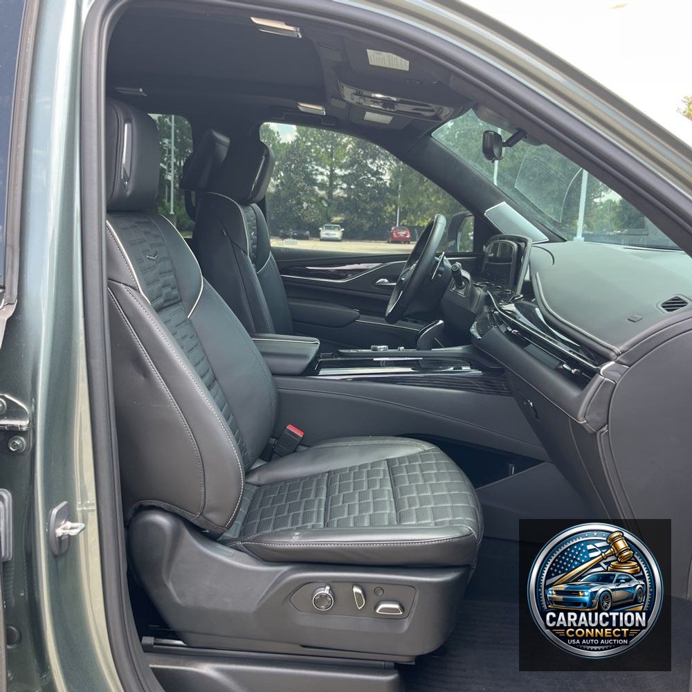 2023 Cadillac Escalade-V ESV Base