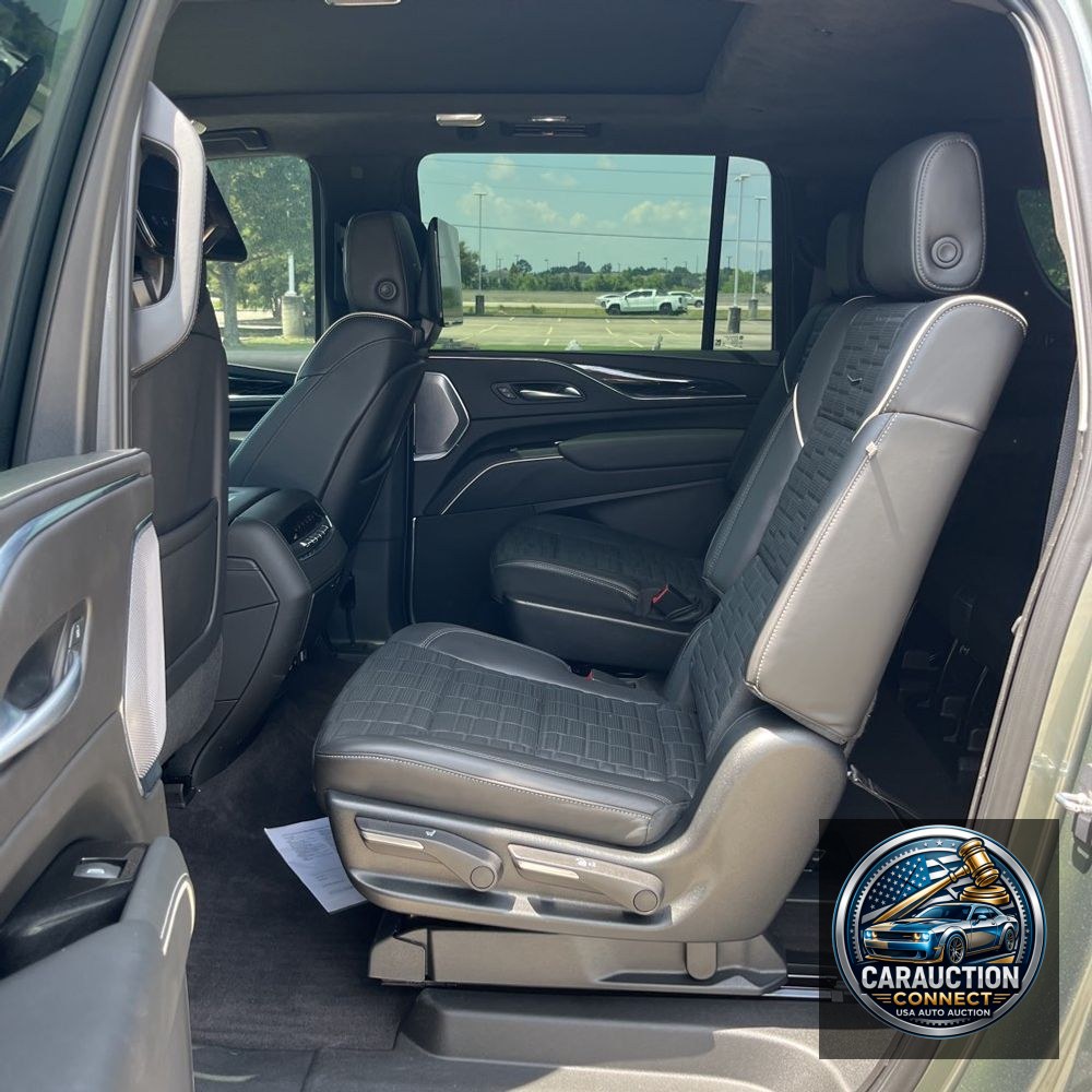 2023 Cadillac Escalade-V ESV Base
