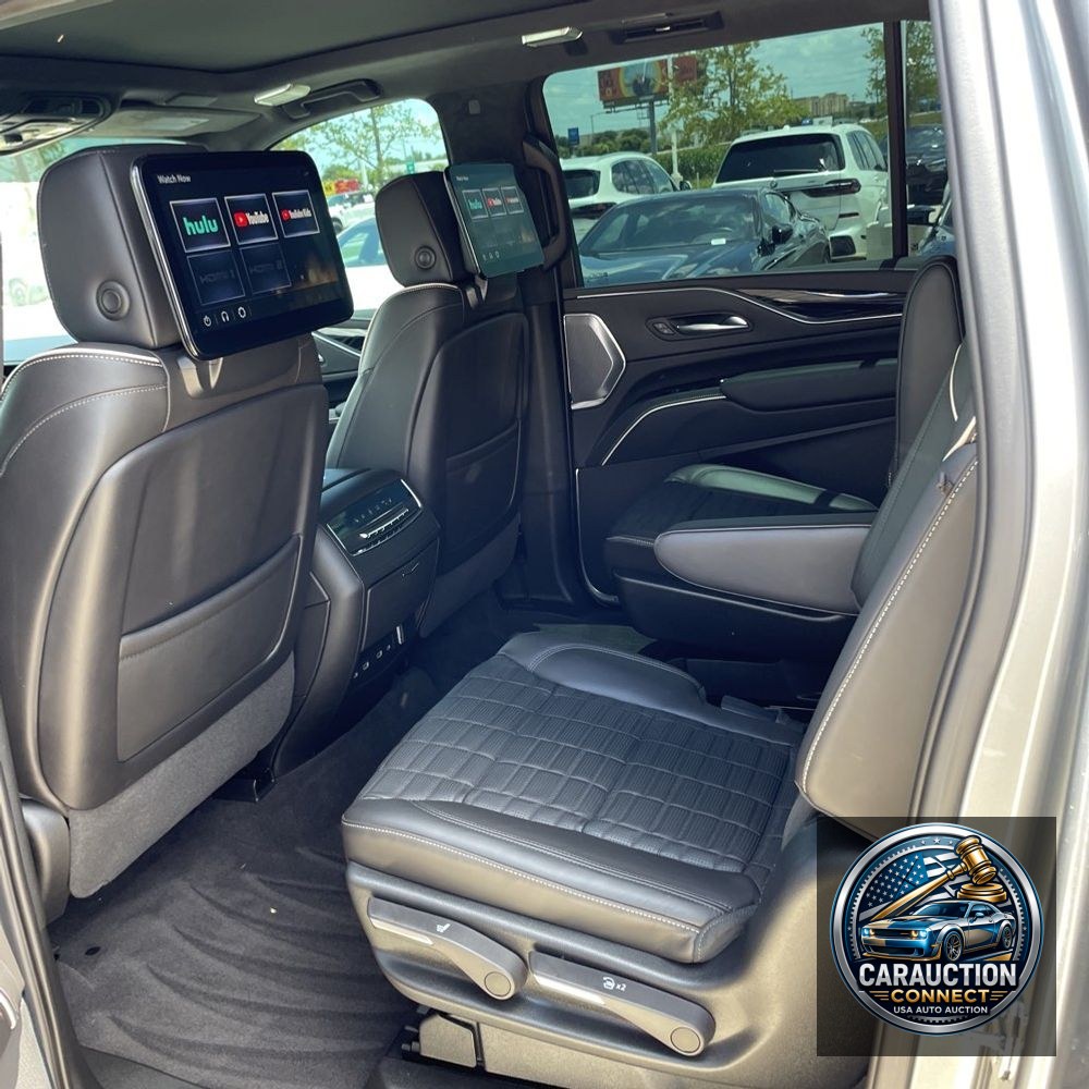 2023 Cadillac Escalade-V ESV Base