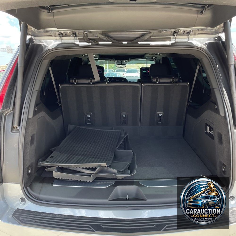 2023 Cadillac Escalade-V ESV Base