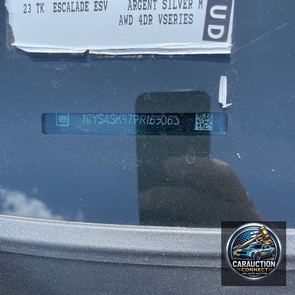 2023 Cadillac Escalade-V ESV Base