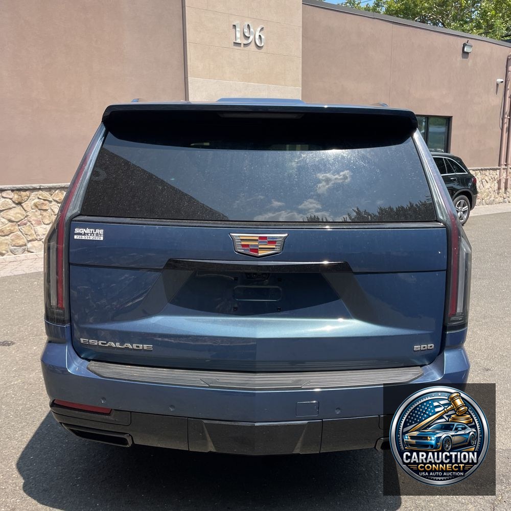 2025 Cadillac Escalade Sport