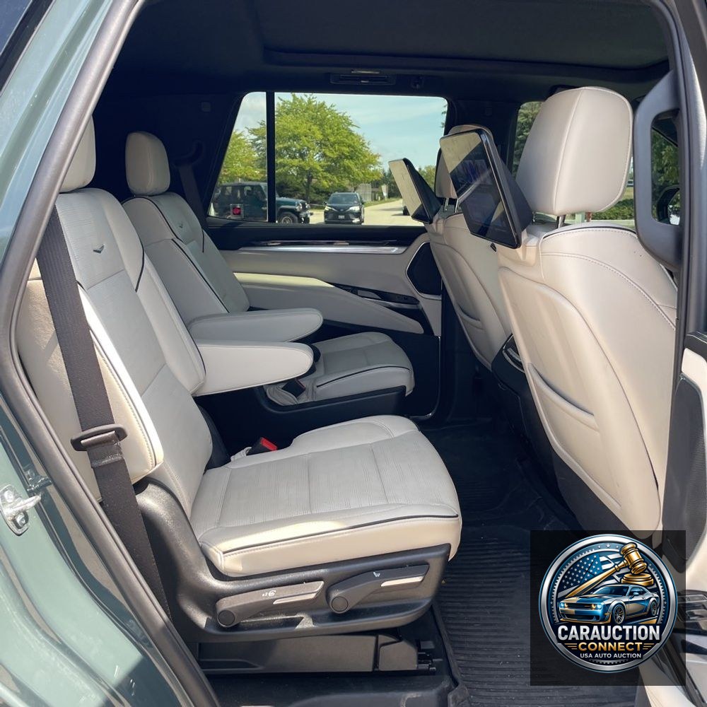 2025 Cadillac Escalade Sport