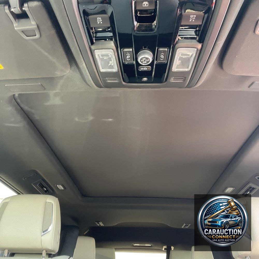 2025 Cadillac Escalade Sport