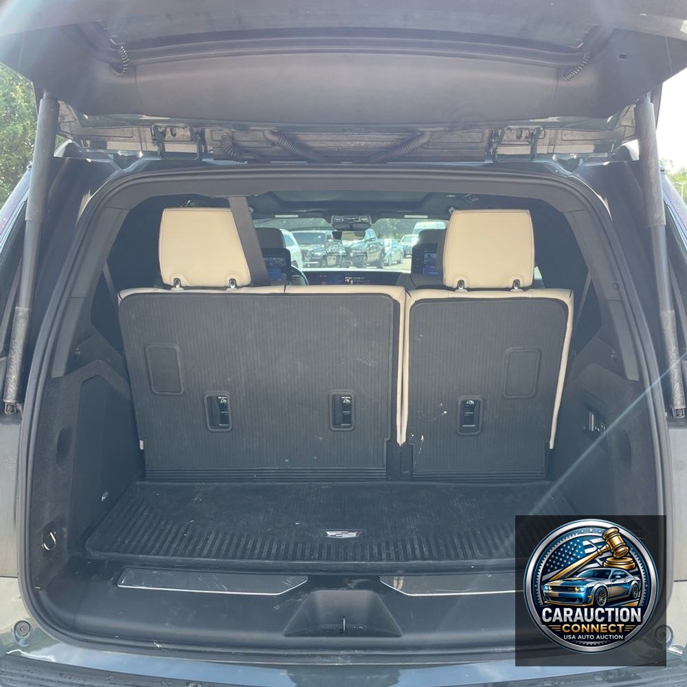 2025 Cadillac Escalade Sport