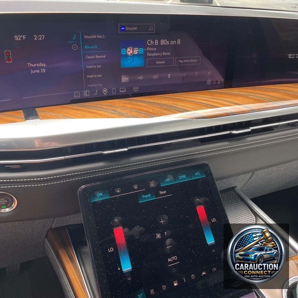 2025 Cadillac Escalade Sport Platinum
