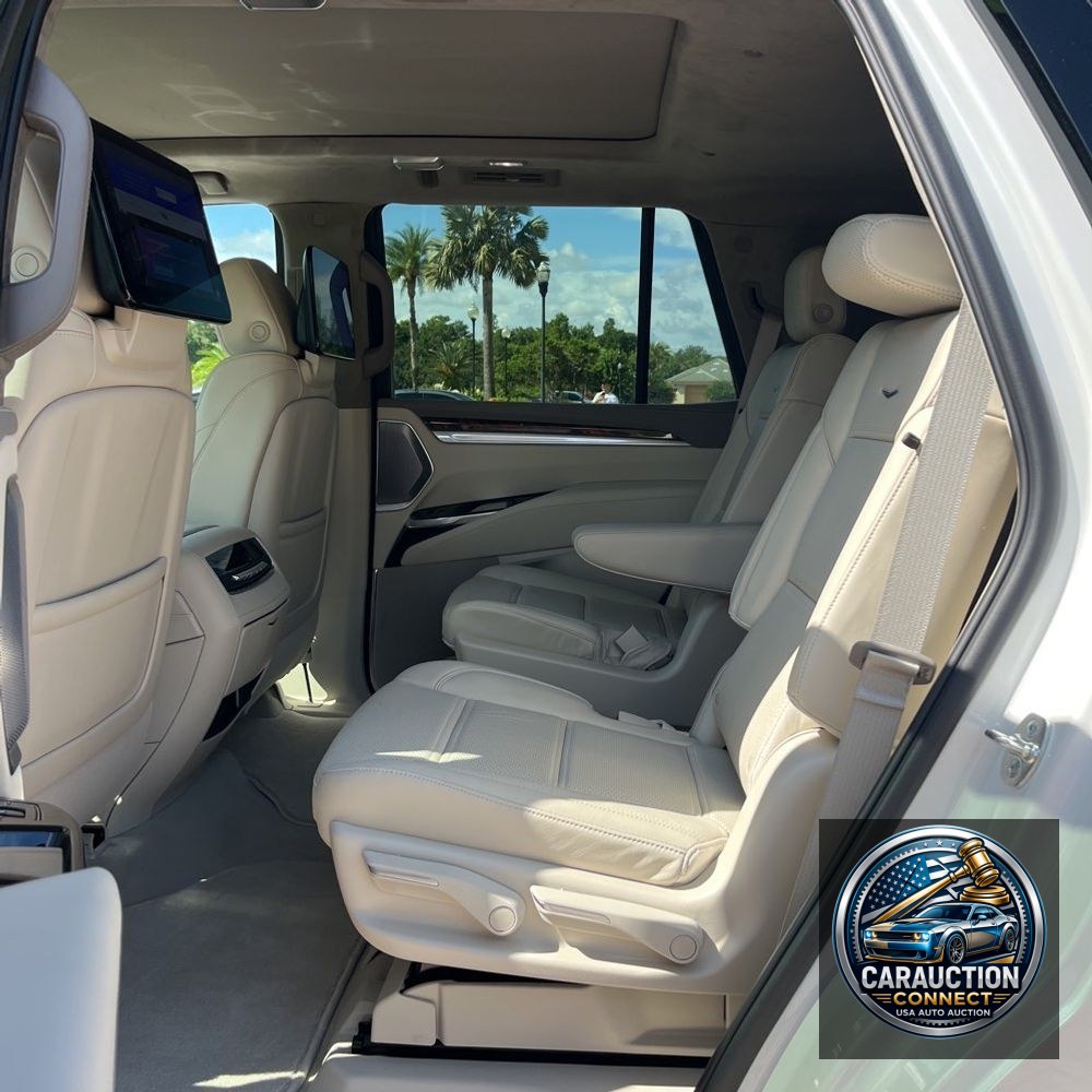 2025 Cadillac Escalade Sport Platinum