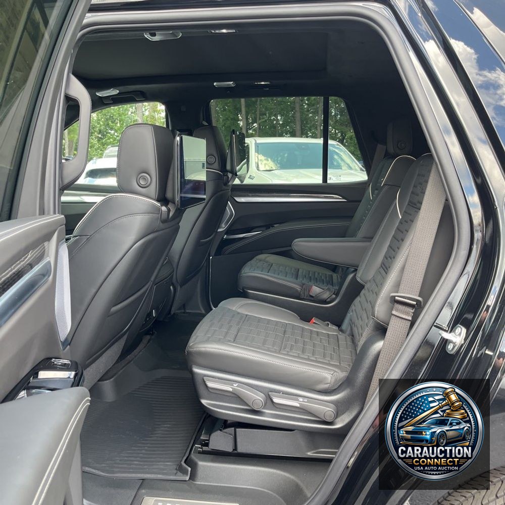2025 Cadillac Escalade-V Base