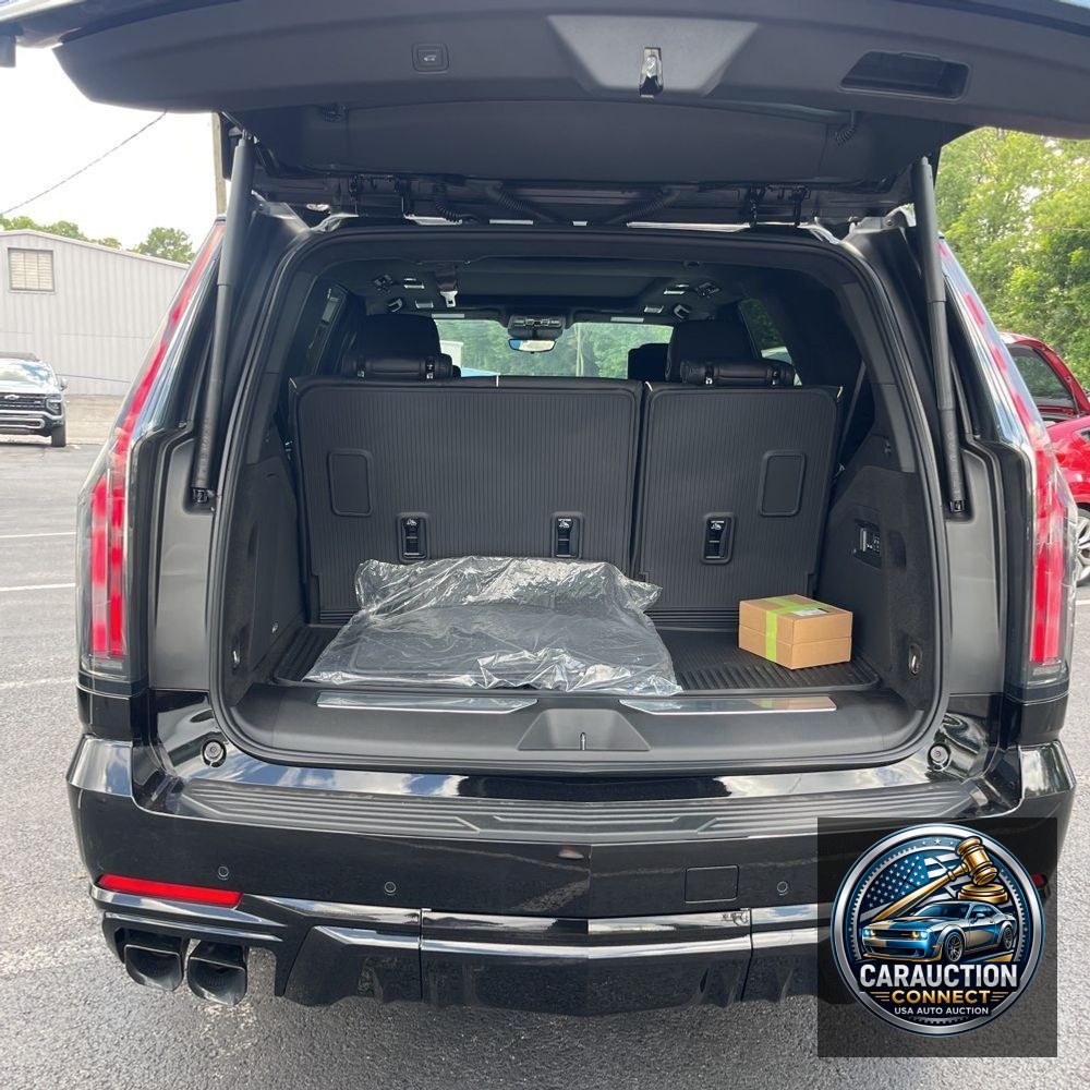 2025 Cadillac Escalade-V Base
