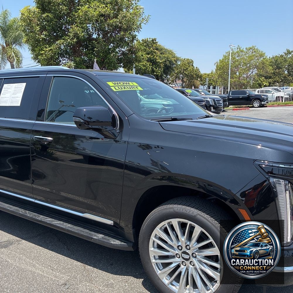 2025 Cadillac Escalade ESV Premium Luxury
